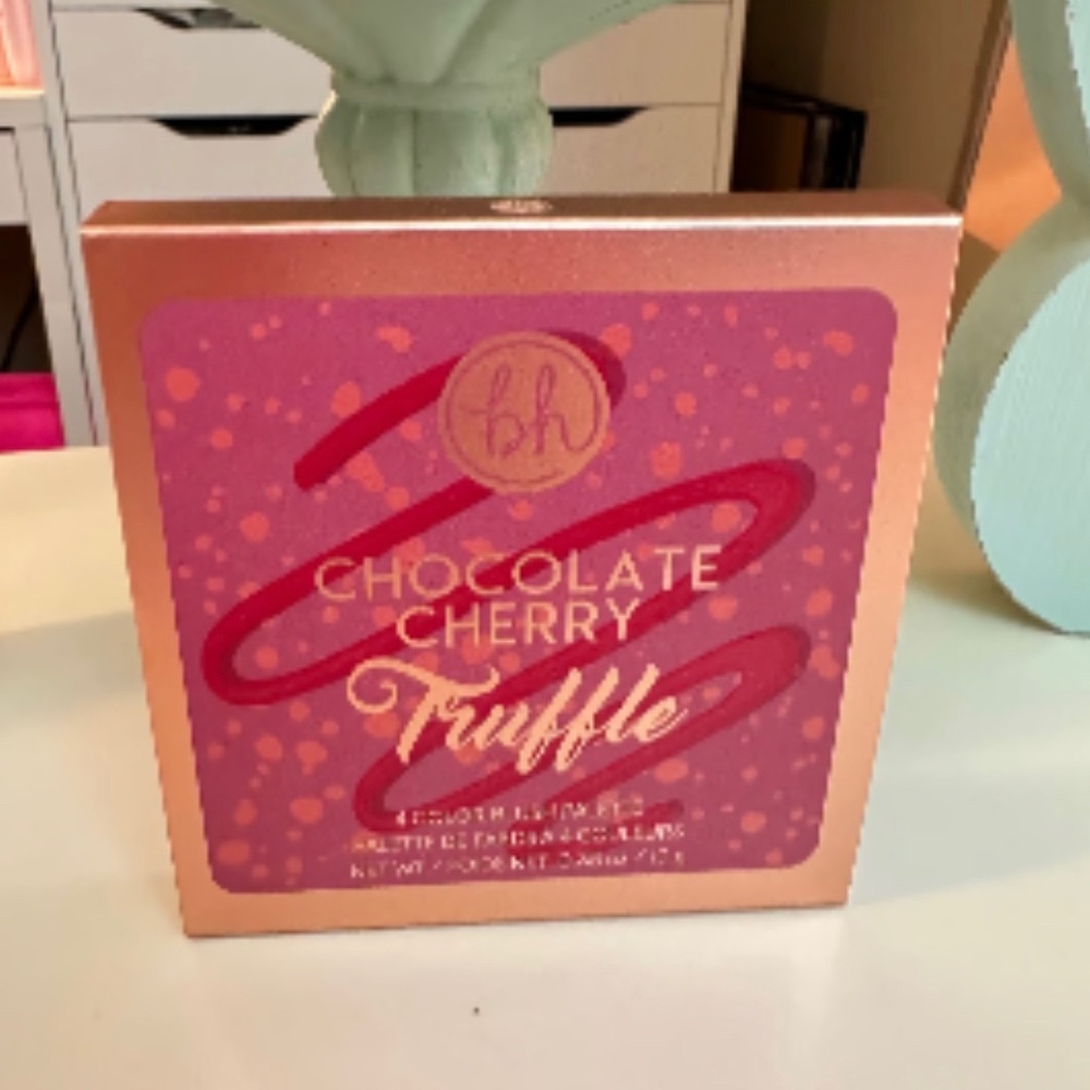 NEW BH Cosmetics Chocolate Berry Truffle Blush Quad